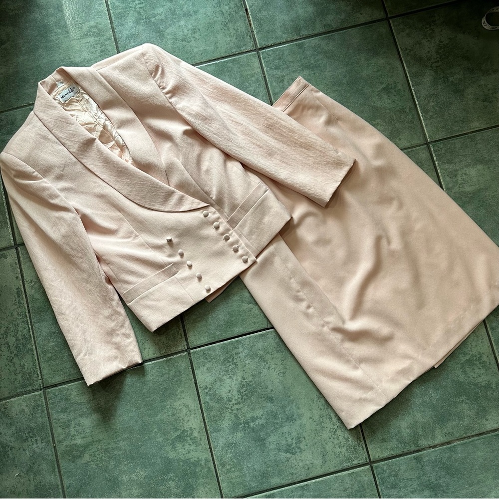 VTG 80s Montaldos Light Baby Pink Blazer Skirt Suit Set w/ Button Embellishments